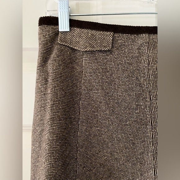 Women’s Max Mara WEEKEND LINE Wool Herringbone
Flare Long Skirt Brown size 10 - Picture 4 of 10